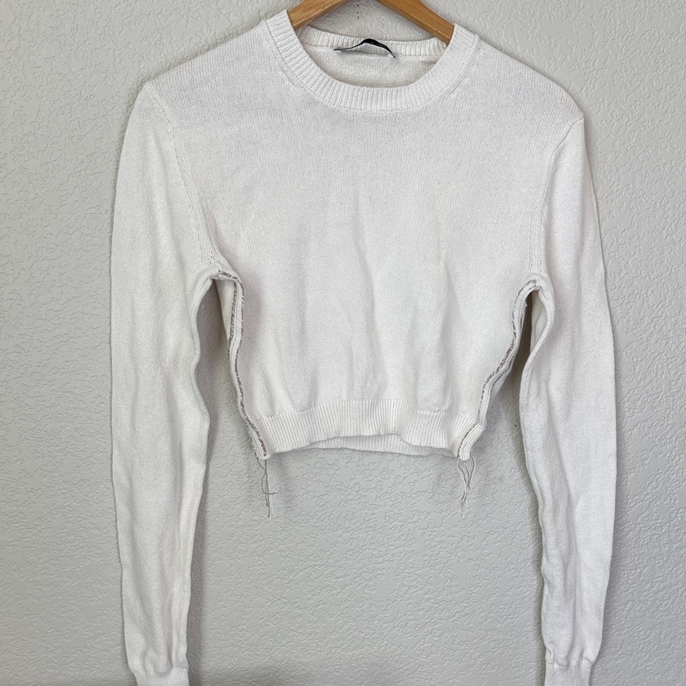 Zara Long Sleeve Crop Top Knit White Cream size Large